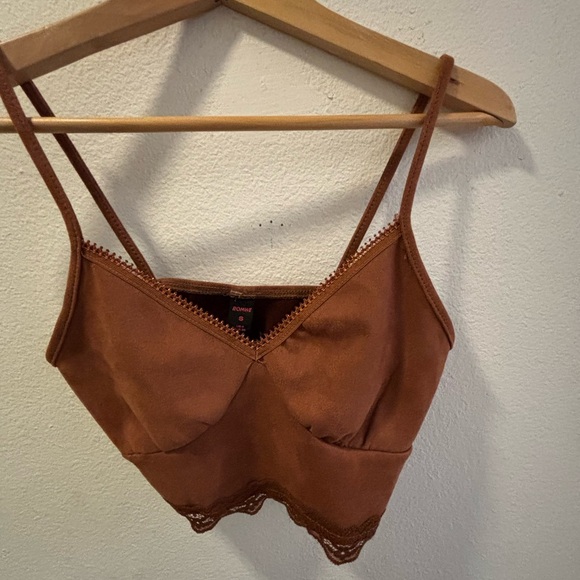 2 for 1 bundle crop tanks - Picture 4 of 5